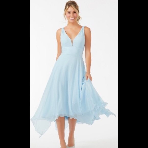 “SOLD” Mori Lee Special Occasion Gowns NWT (PROM/HOMECOMING/WEDDING/BANQUET) - Picture 1 of 7